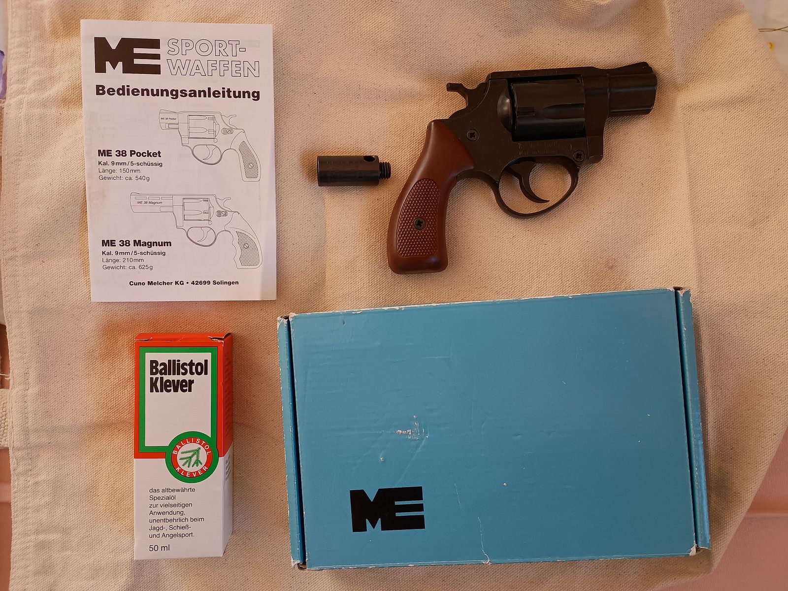 ME 38 pistolet kieszonkowy, kal. .380 / 9 mm R Knall