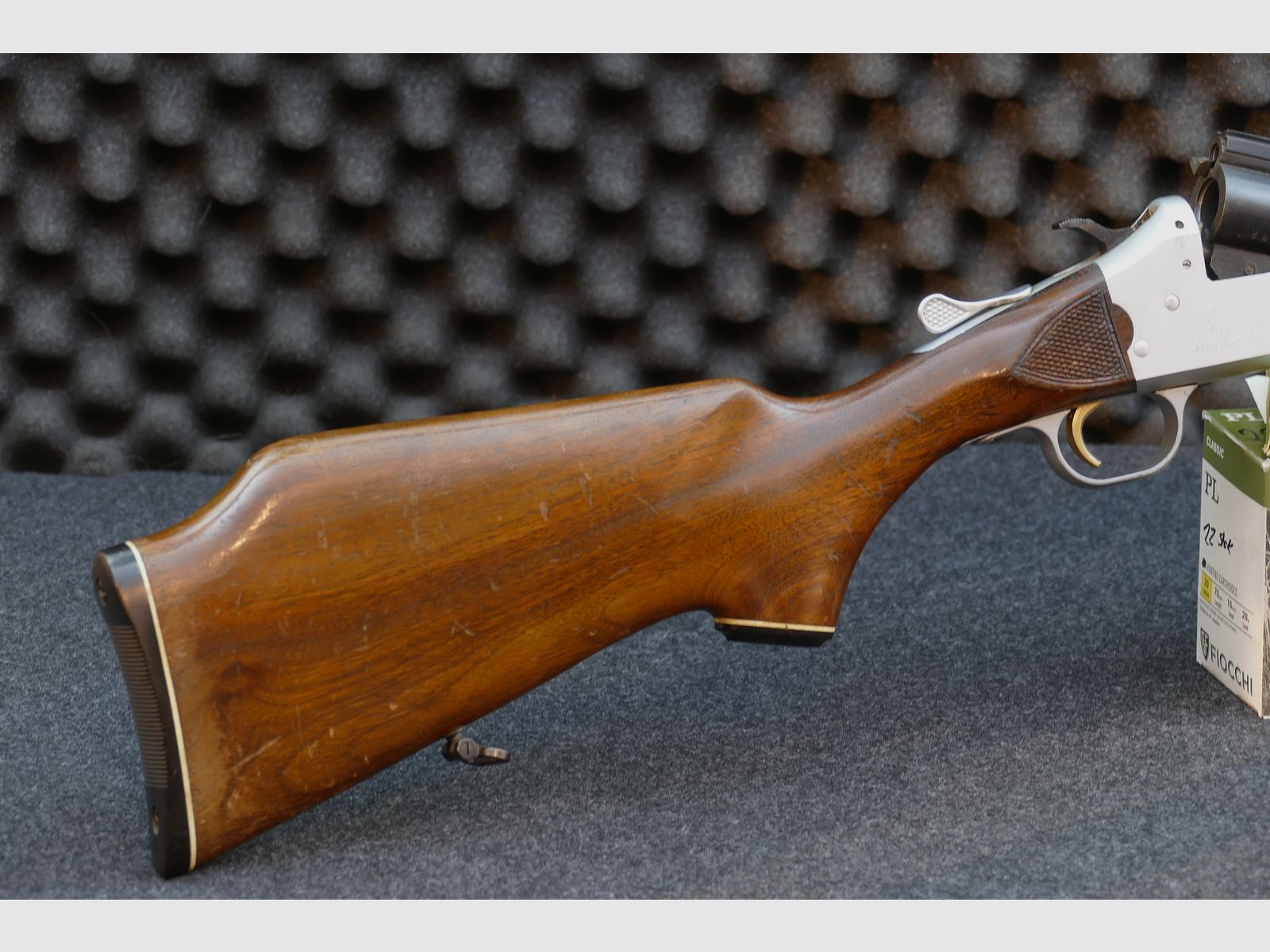 Savage Model 24 DL — Kombi‑Bockbüchsflinte (Gewehr über Schrotflinte), Kaliberkombination .22 WMR / 20/70 inkl. einfacher Optik