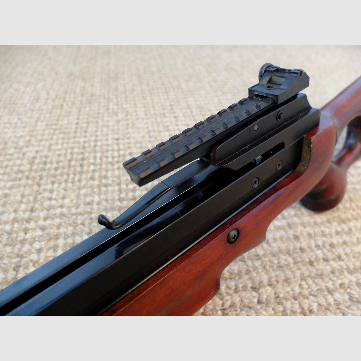 Armbrust mit  Holzschaft und 150lbs - tiptop Zustand.