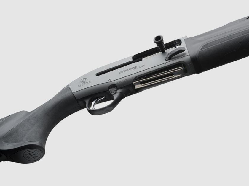 Escopeta semiautomática Beretta A400 Xtreme Plus sintética negra