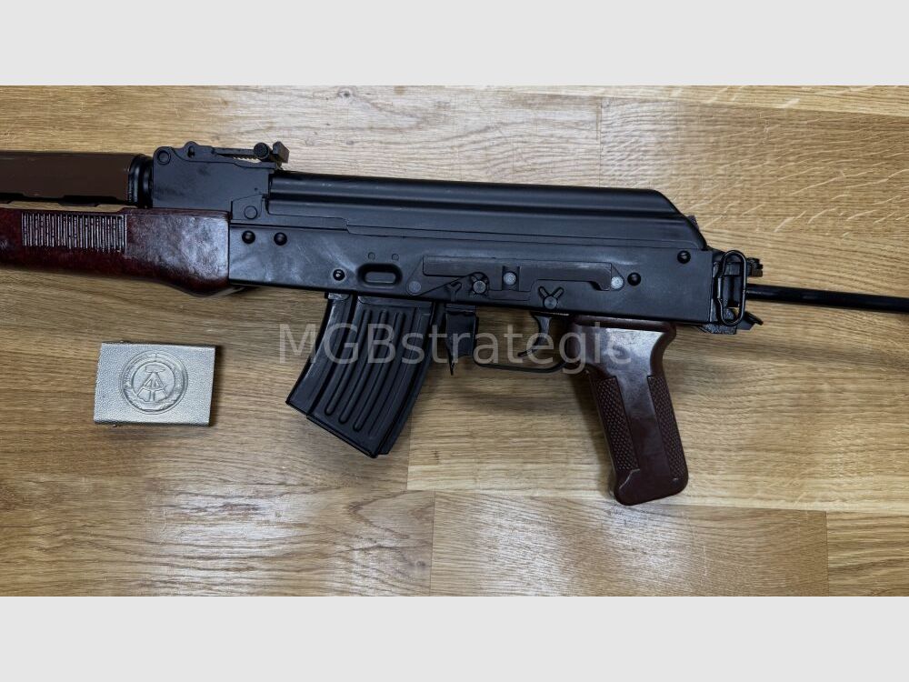 Oryginalne akcesoria NVA MPi KMS-72 - WBP Jack - karabin samopowtarzalny 7,62x39 MGBs Retro wersja - można zamontować bagnet - Wyprodukowano w Polsce - system AKM AK47 AK74 - styl MPi KMS 72