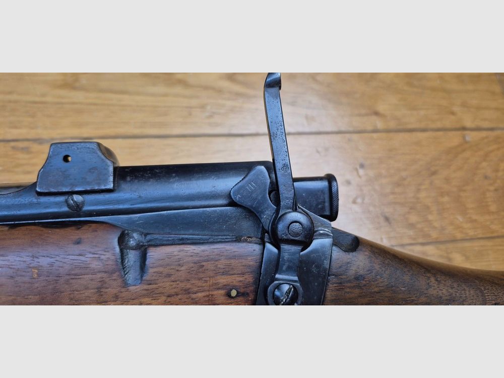 Zeldzaam Engels Geweer Lee Enfield MKIII (EN GEEN MKIII(*)!) – Cut-off EN Volley sight – Fabricage Enfield 1915! – Origineel kaliber 303 Brit. – Enkele serienummer! – Alle onderdelen conform – Goede loop – TBE+, afbeelding 22 van 37