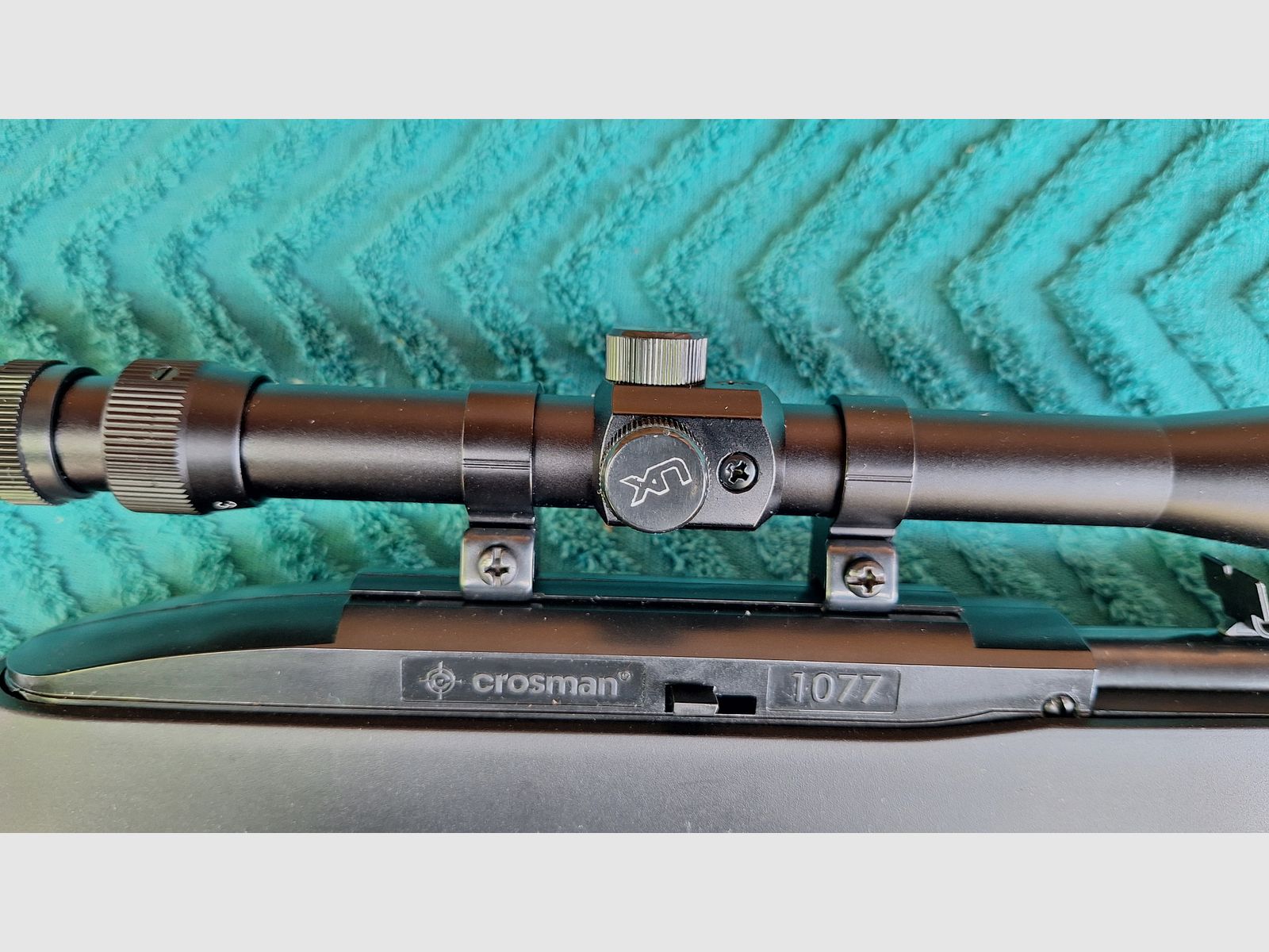 Crosman 1077 Co2 Gewehr 4,5 mm Diabolo mit Zielfernrohr
