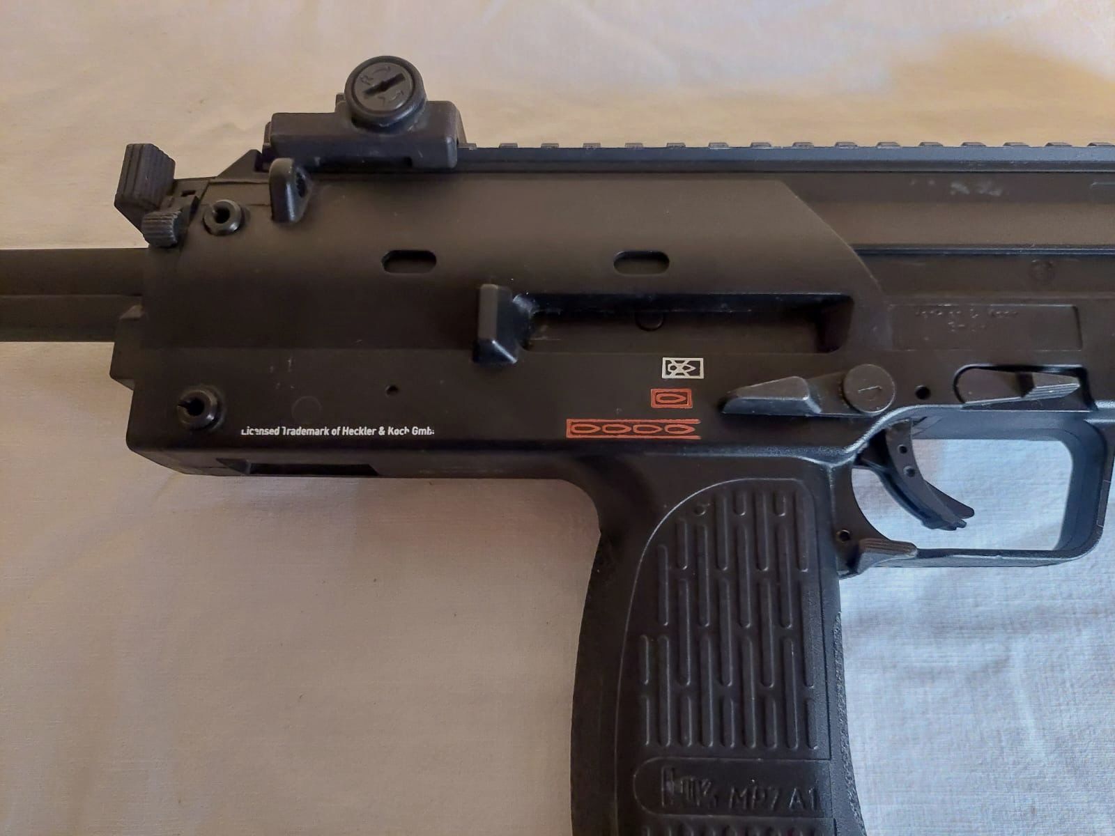 HK Mp7A1 6mm GBB + Tasmanian Tiger Tasche 