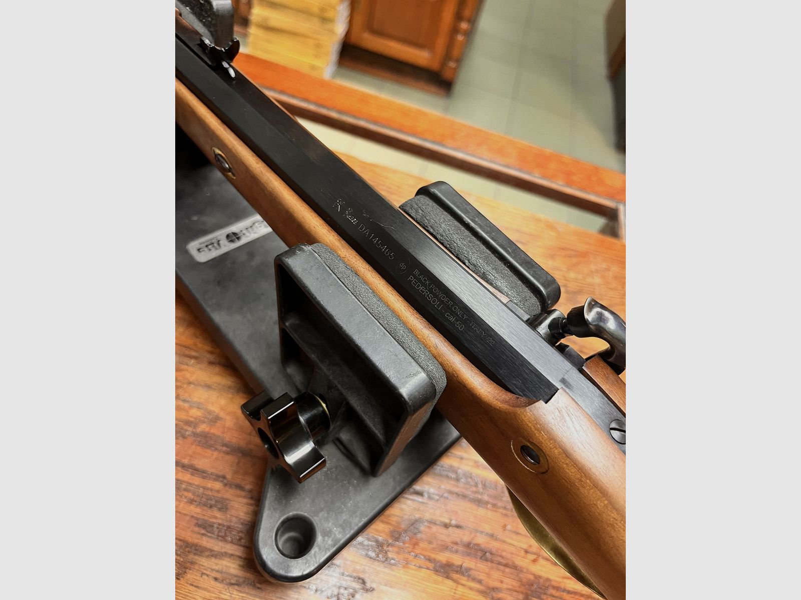 Pedersoli Traditional Hawken Target geweer kal. .50 S.656, afbeelding 5 van 7