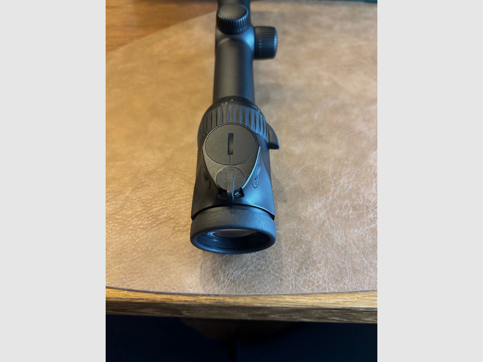 Swarovski Z6i 1.7-10x42 SR 