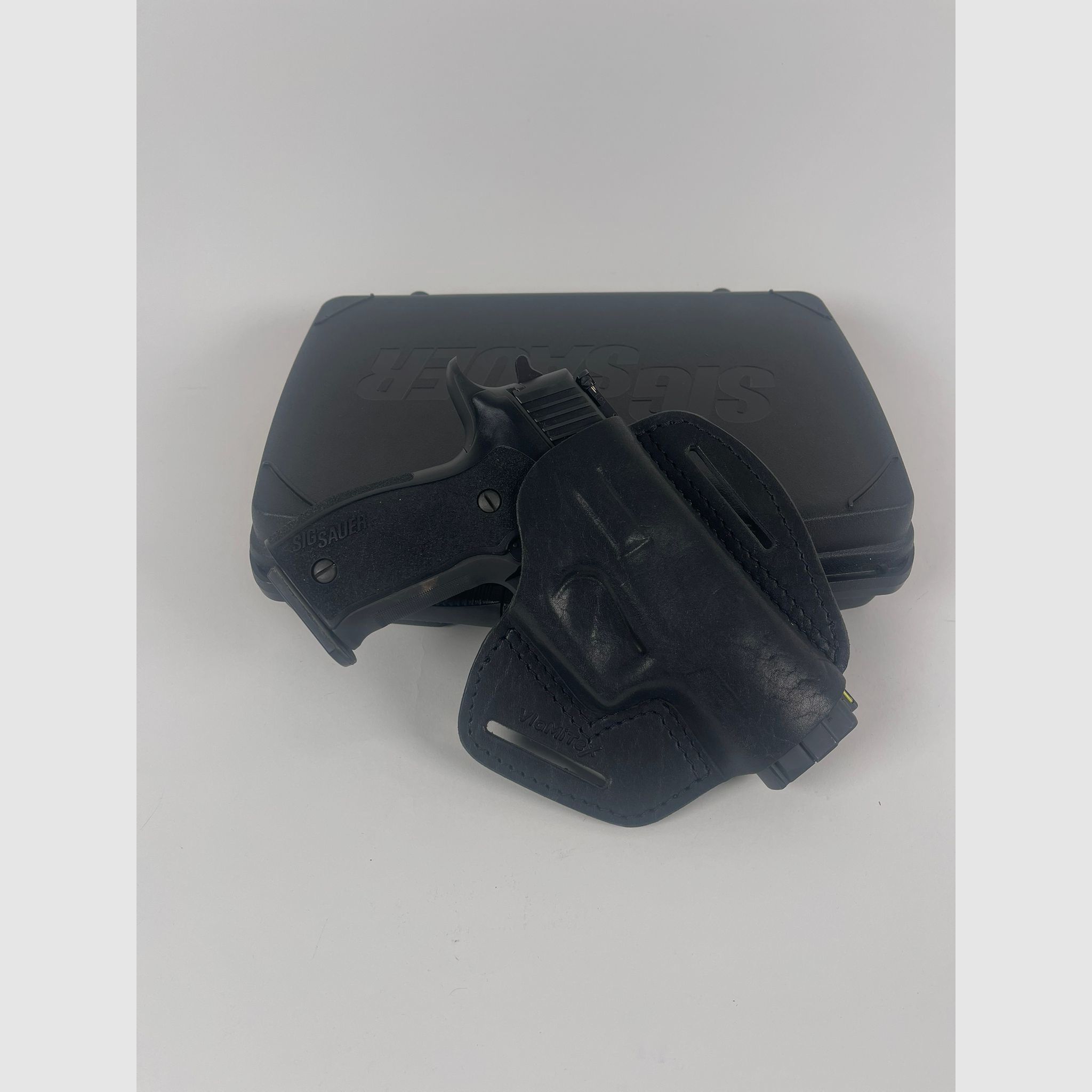 SIG SAUER P226 LCD II