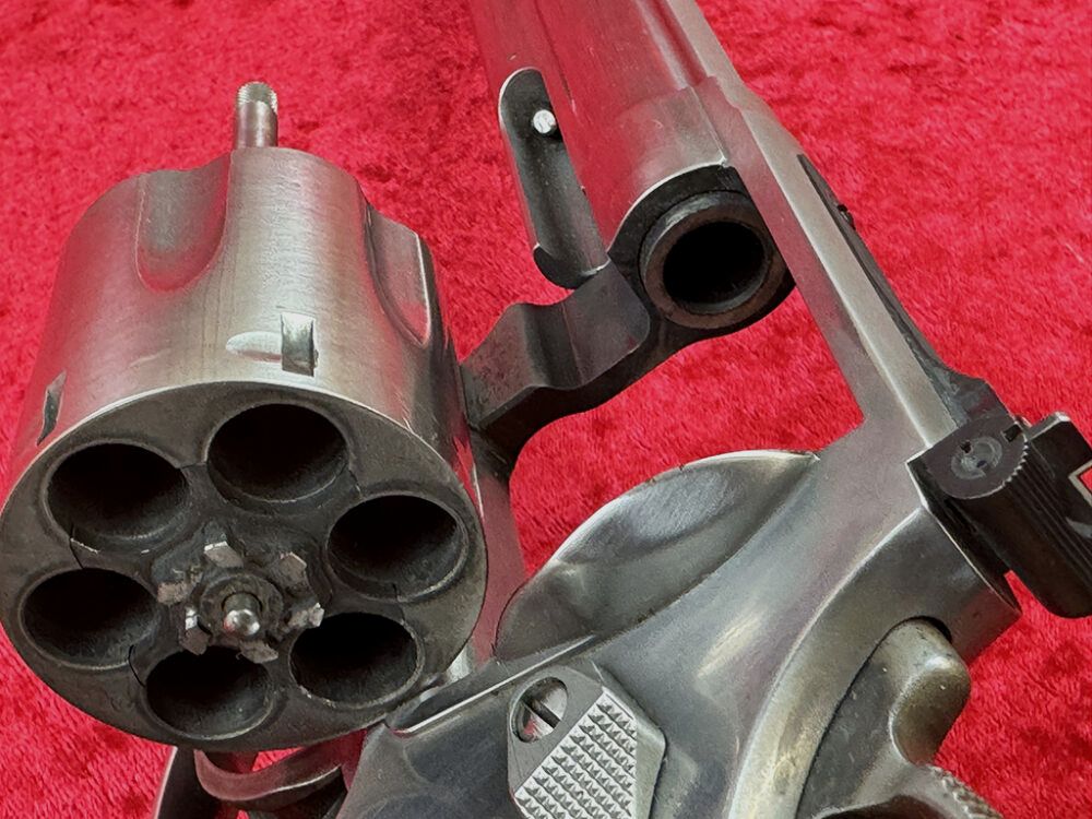 Smith & Wesson 629-5 Classic