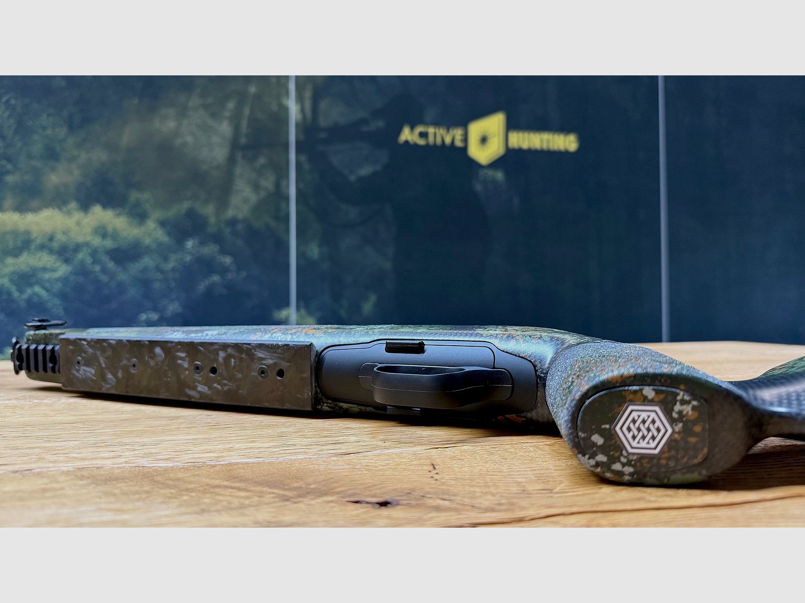 Carbonomix Hunttech inkl. Original Blaser R8 System/Gehäuse mit Abzugseinheit / Vollausstattung / NEU