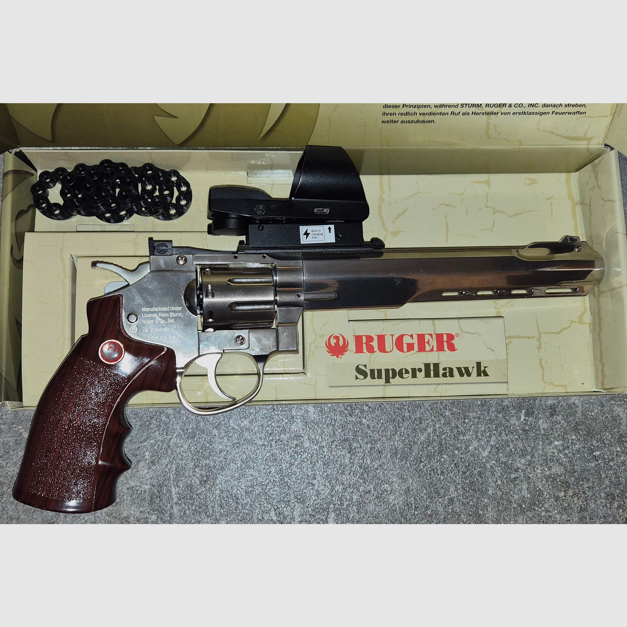 Ruger SuperHawk 8" 6 mm, CO₂, < 4,0 J, Chrome-Finish inkl. Red Dot Visier und Zubehör