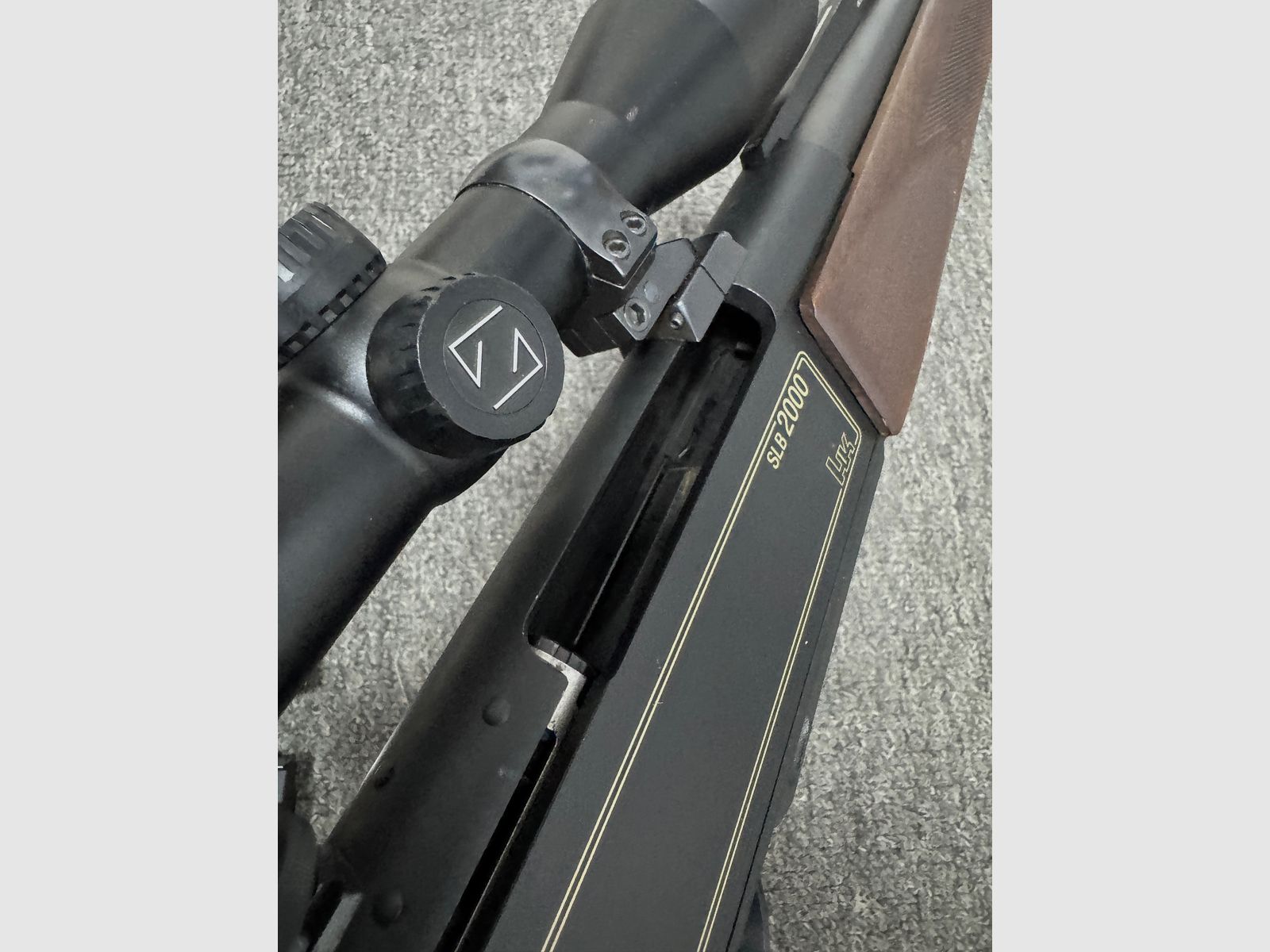 Heckler & Koch SLB 2000 9,3x62 mit Zeiss Varipoint V 1,5-6x42 T*