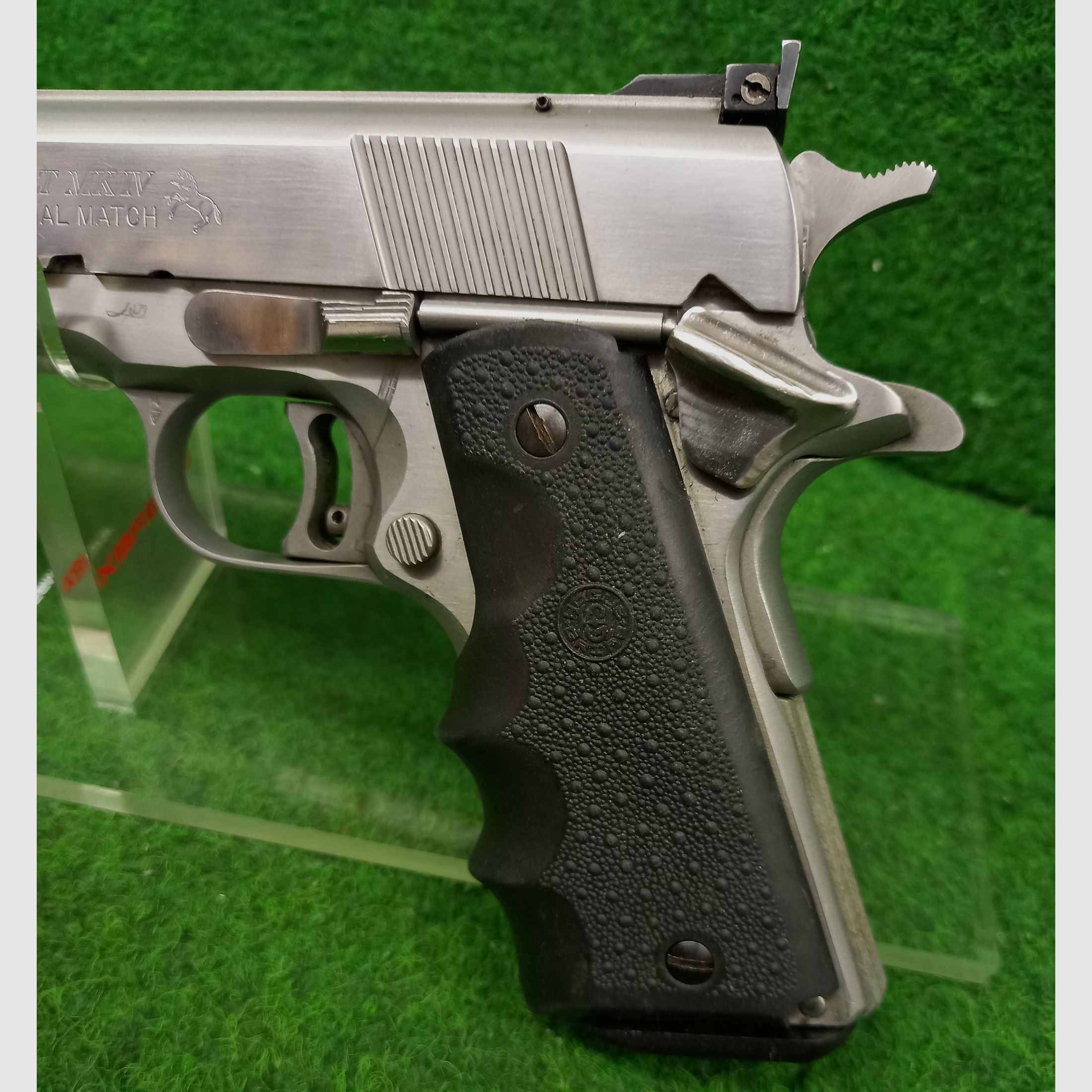 Pistolet Colt Gold Cup National Match .45 Auto, Acier inoxydable, 