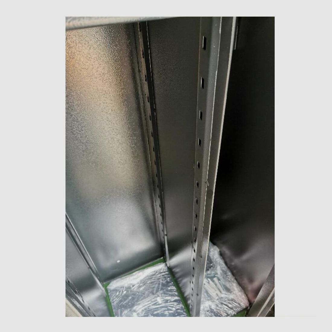 Kombi Waffenschrank HUNTER IDEAL Kl. 1 (1500x540x380) max. 6 LW + Regal