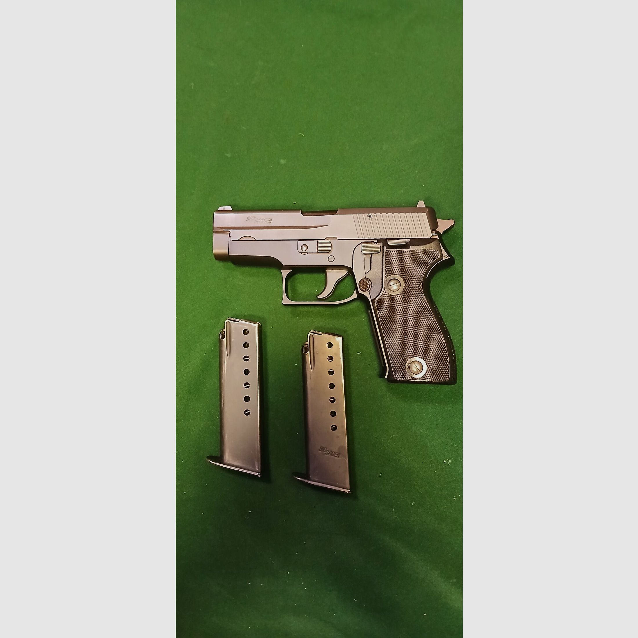 SIG SAUER 225
