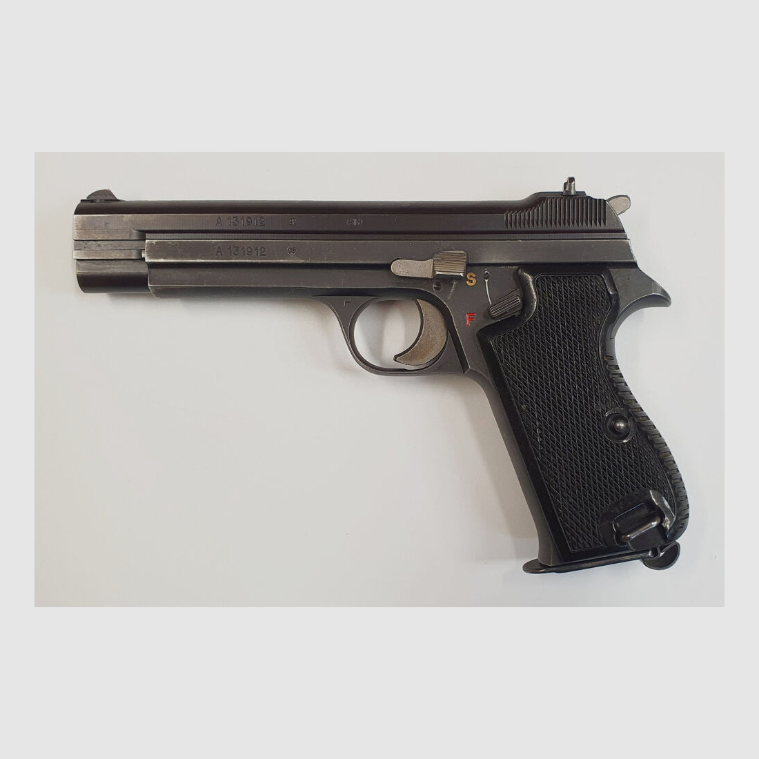 SIG Pistole SIG P210-2 im Kaliber 9mm Luger (9x19) Inkl. Holster und Reservemagazin,MADE IN SWITZERLAND