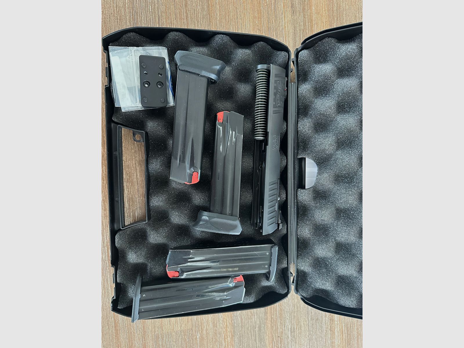 Walther PPQ Q4 4Zoll Wechselsystem OR Optic Ready 9x19 9mm Luger