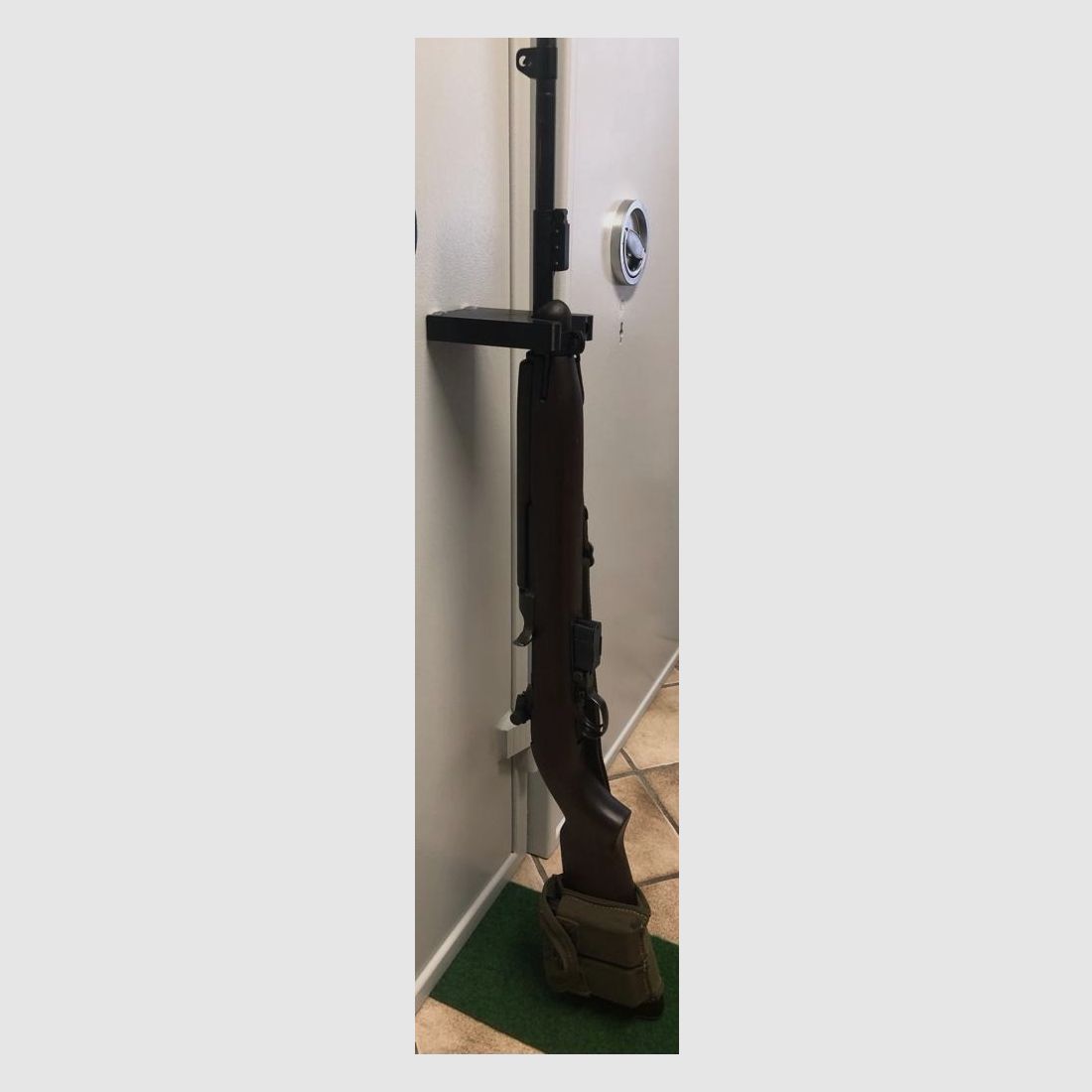 Gewehrhalterung magnetisch - Ar15 MR223 AKM Saiga SP5 Karabiner Thompson PPSch HK B&T SIG Haenel WBP Heckler & Koch