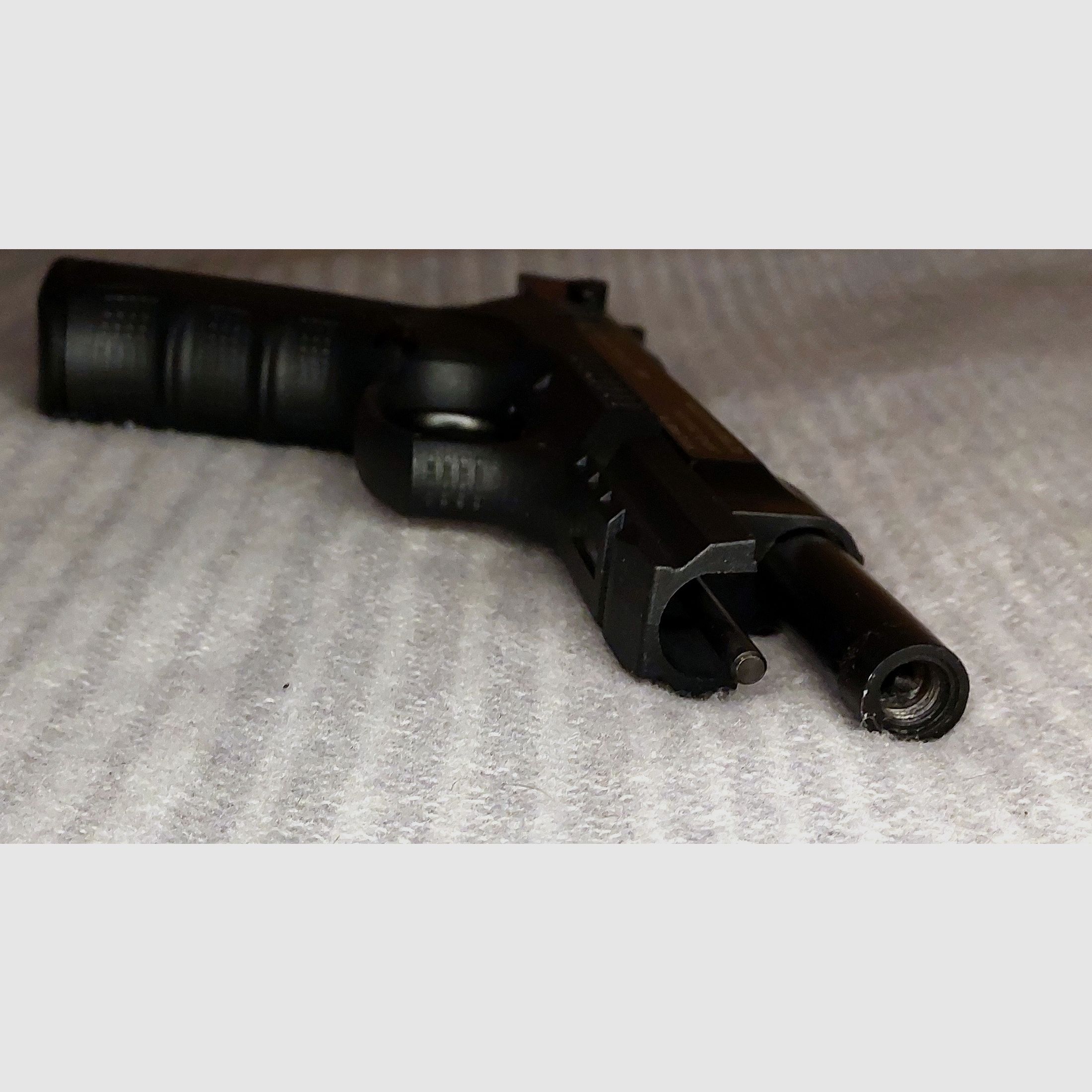 Zoraki 918 9mm P.A.K. schwarz (PTB 1024) mit zwei Magazinen