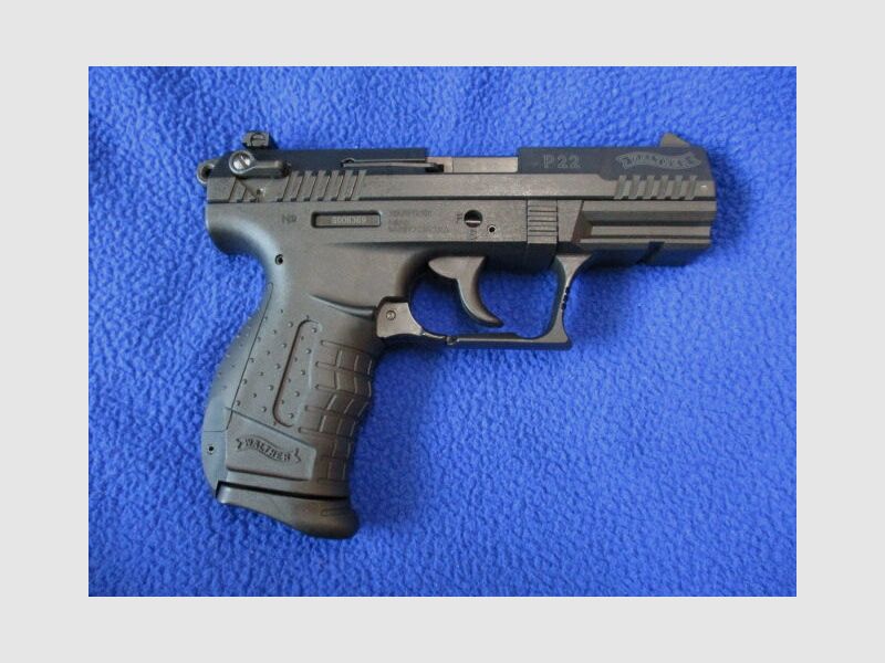 Walther P22 pistol -like new- in box .22lr P22