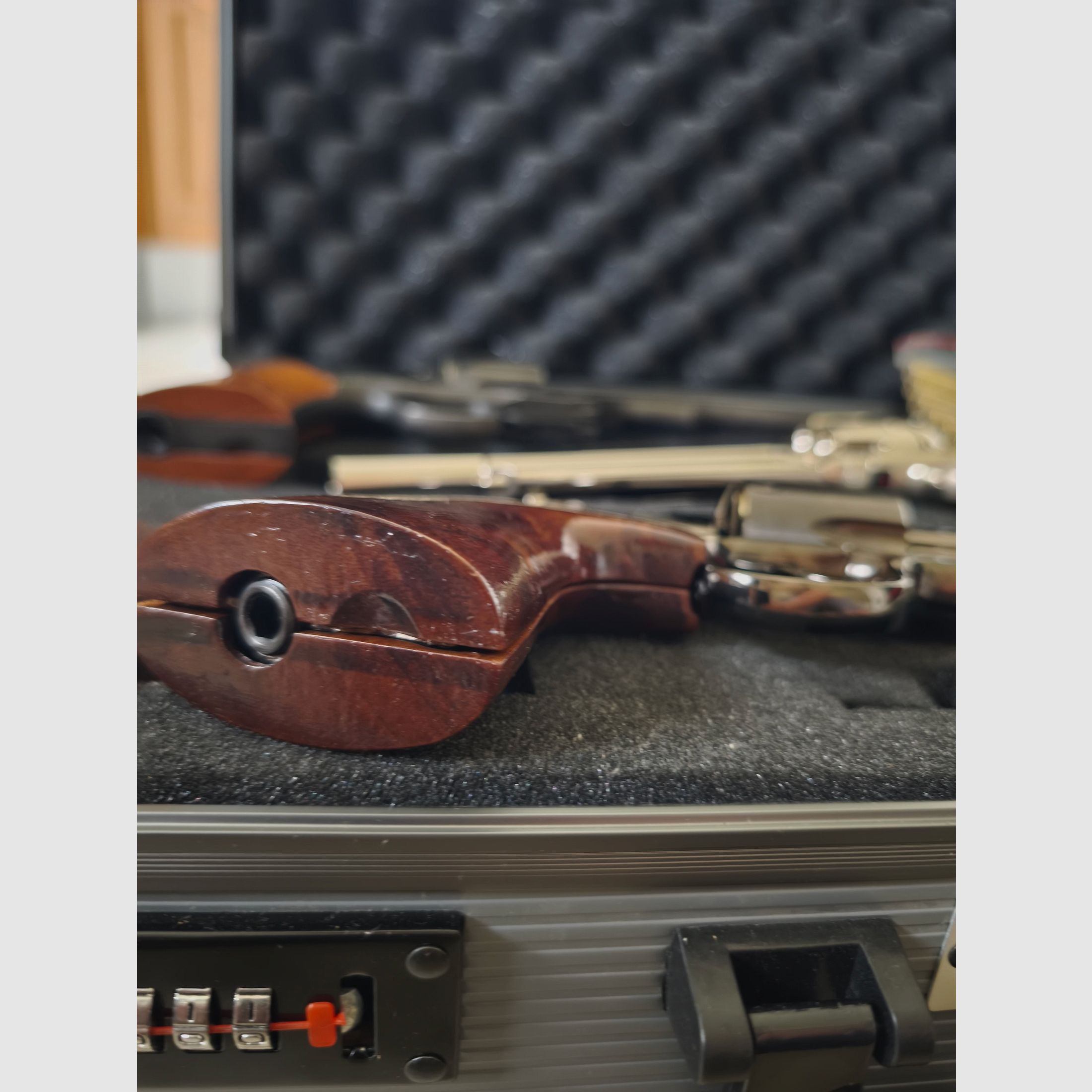 Revolver Set: Remington 1875, Schofield 1877 und M29/Metall+ Echtholz/ Neuwert über 800€