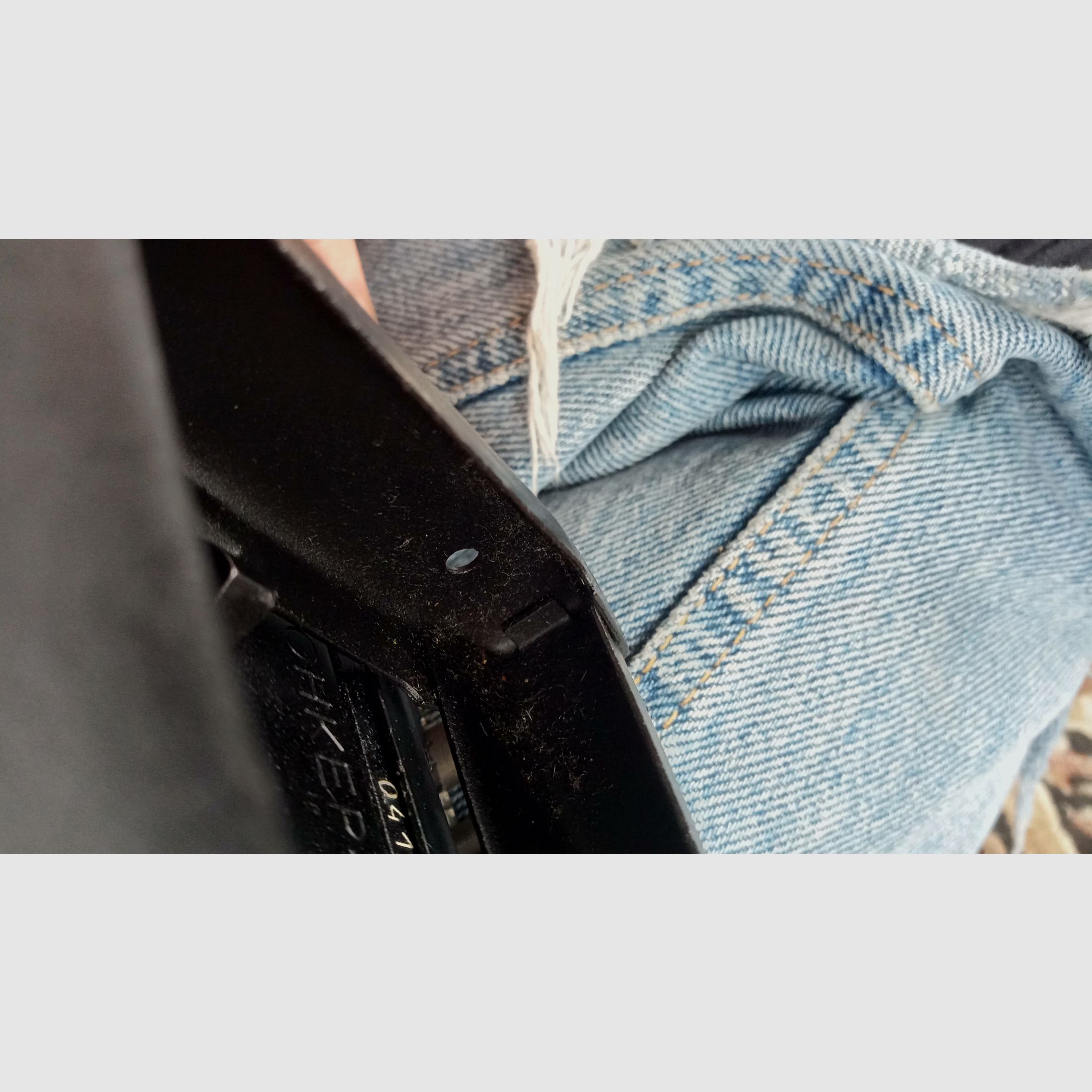 Absolument de haute qualité et proprement fabriqué russe 5,5 mm Saiga / Izhmash Squelette Crosse pliante pour AKS-74 / AK Crosse pliante 5.5 Triangle Side Folder