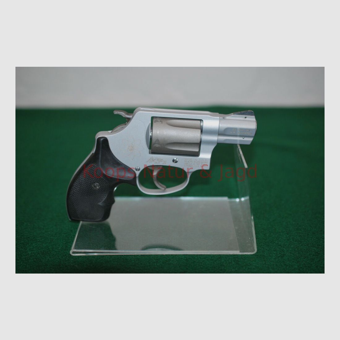 Smith & Wesson 337 AirLite Ti