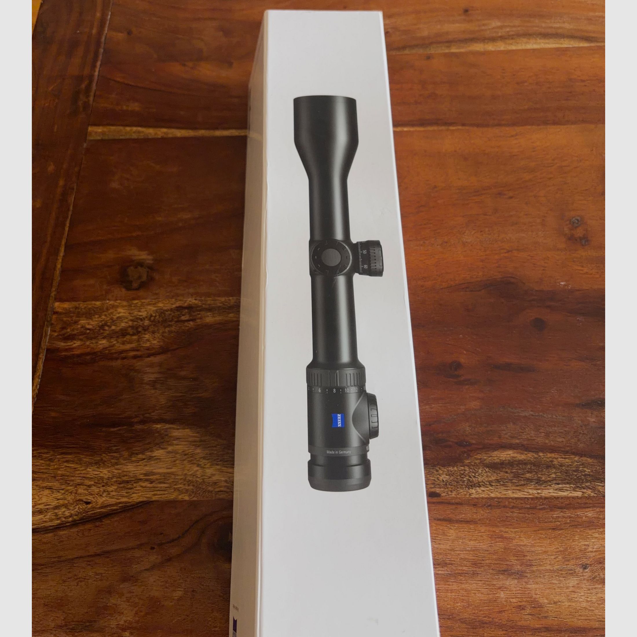Zieloptik der Extraklasse: Zeiss Victory V8 4.8-35x60 Zielfernrohr, Ausführung mit Schiene,  LA 43 und ASV , Bild 2 von 4