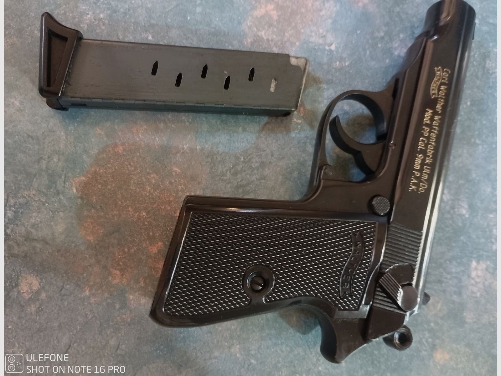 Walther P99 kal.9mm, Traangas, Flubberpatronen, Vuurwerk, Pistool