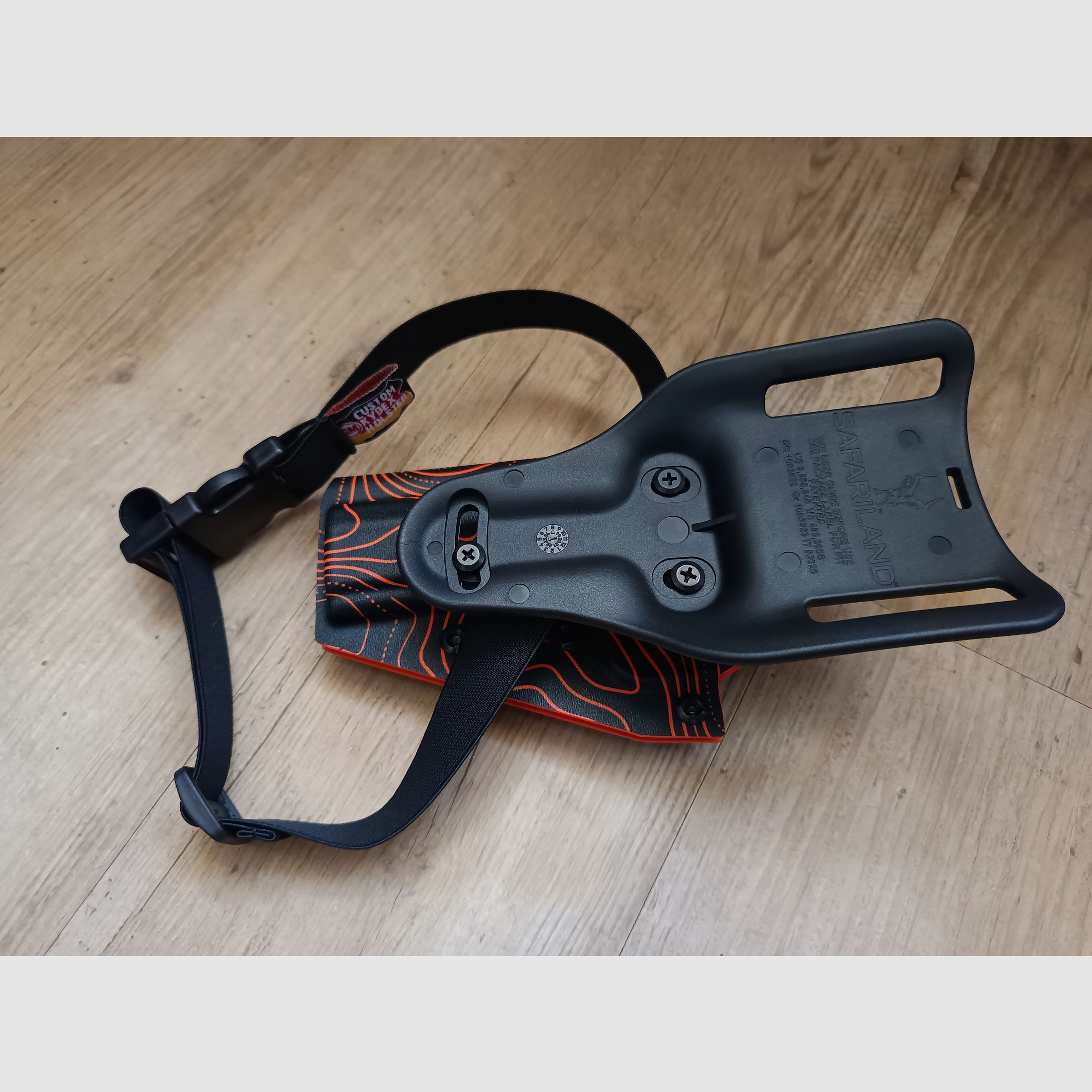 Holster Gear Maniacs e 3 tasche per caricatori / Nuovo / Set completo