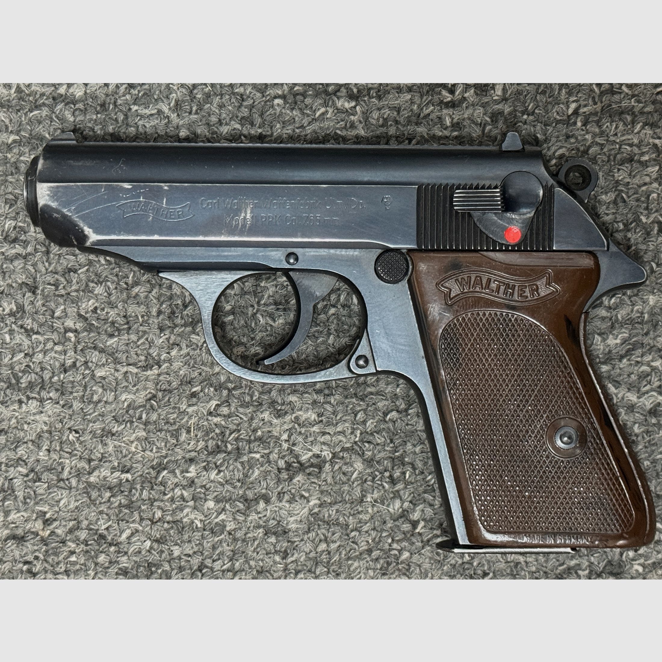 Walther PPK 7,65mm von 1966 mit 2 Magazinen