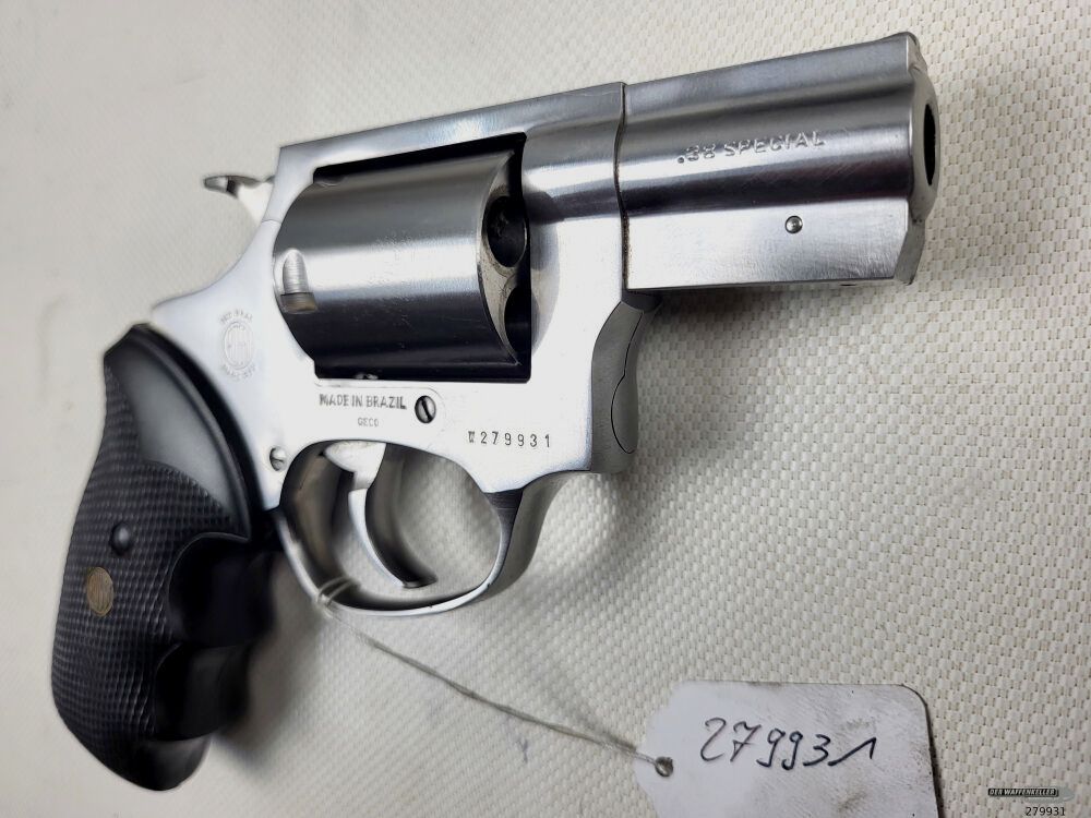 Revólver Rossi de 2"