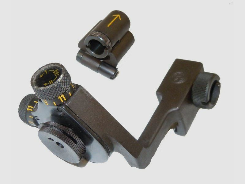 Fabryka broni w Bernie, oryginalny diopter W&F z małą, regulowaną przesłoną oraz tunelowym celownikiem dla szwajcarskiego K31