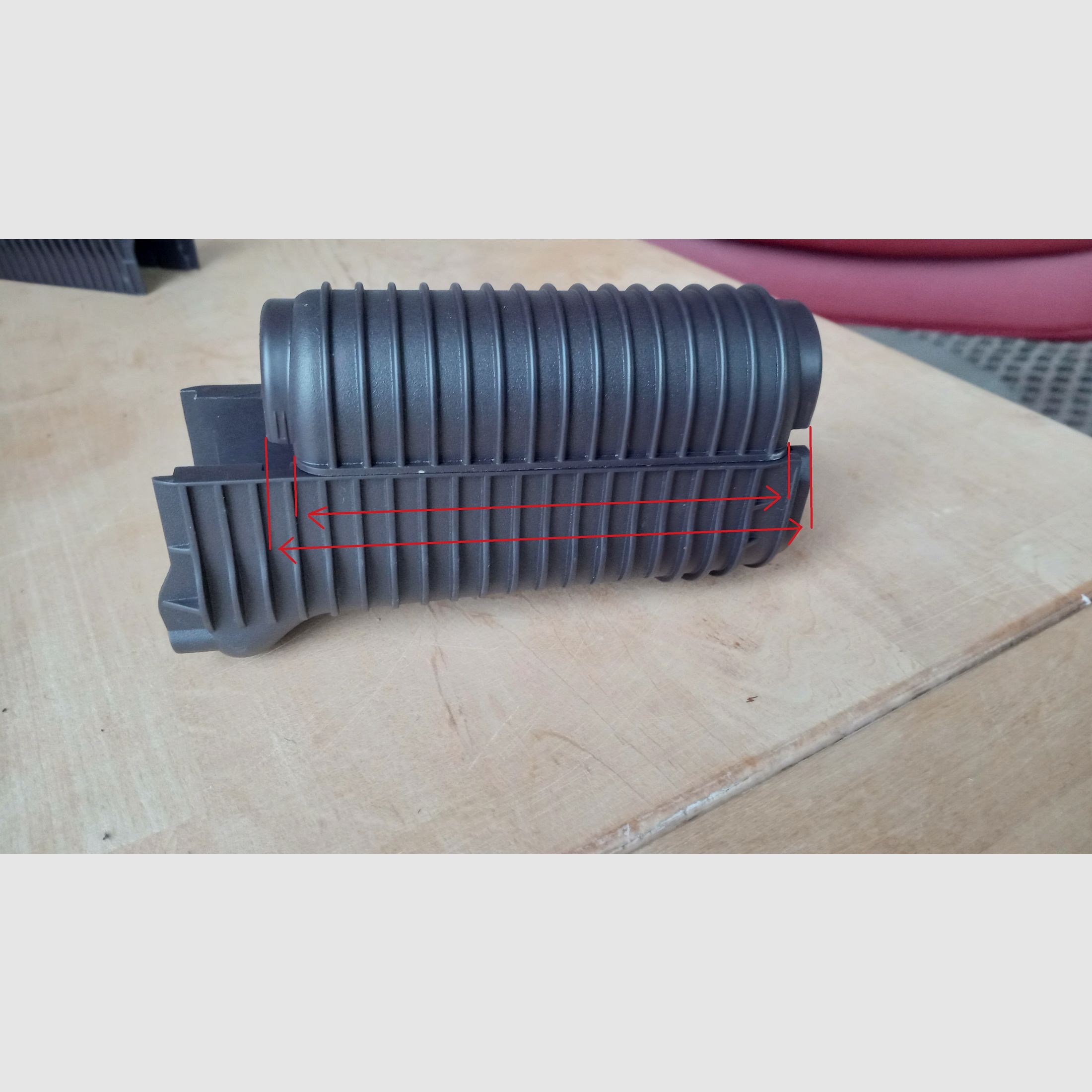 AIRSOFT - Ribbed plum polymer handguard for the toy Krinkov (AKS-74u) / Price negotiable // GBB S-AEG / AKSU