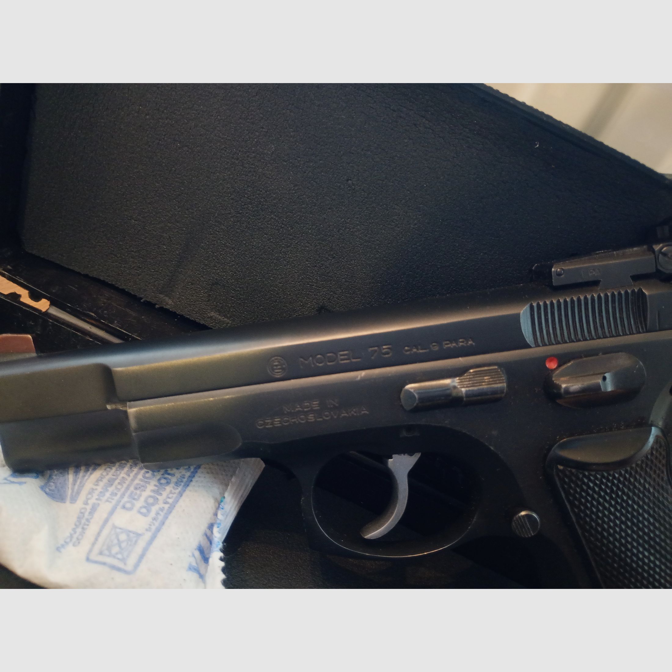 Pistole Brünner CZ 75