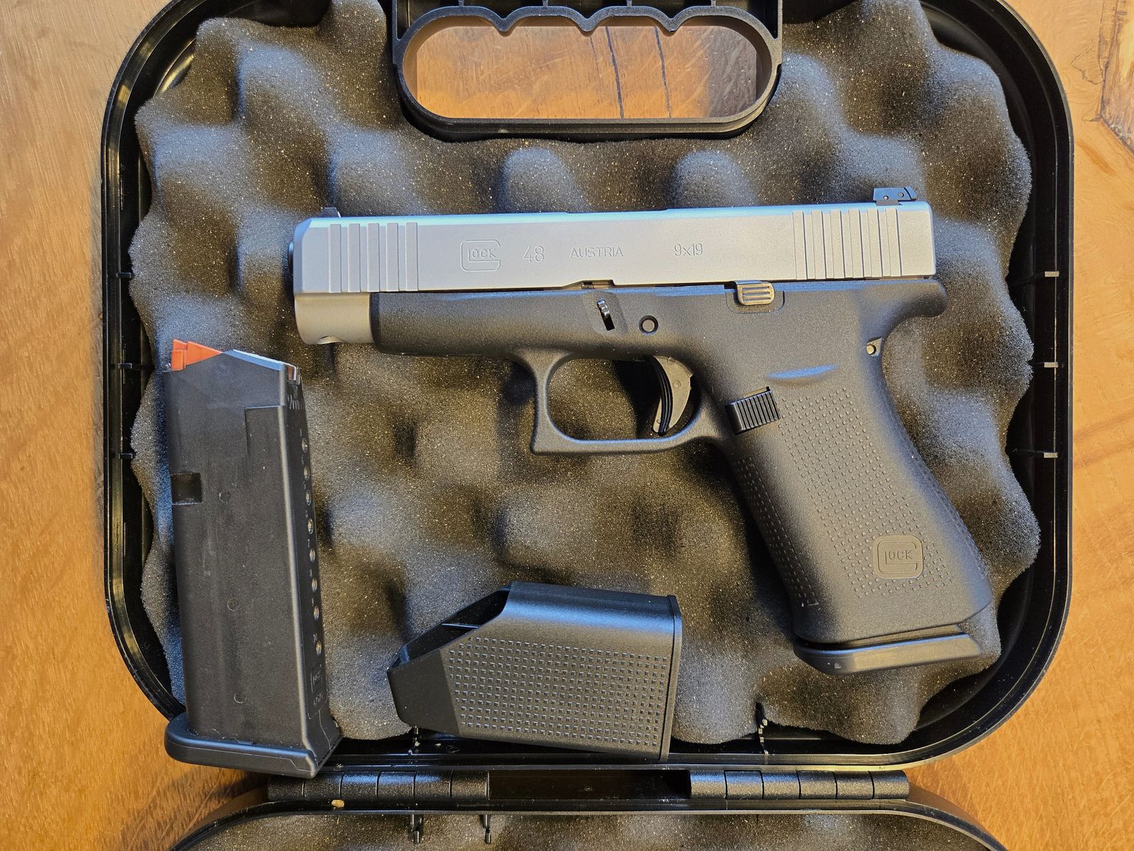 Glock 48 Silver Slide