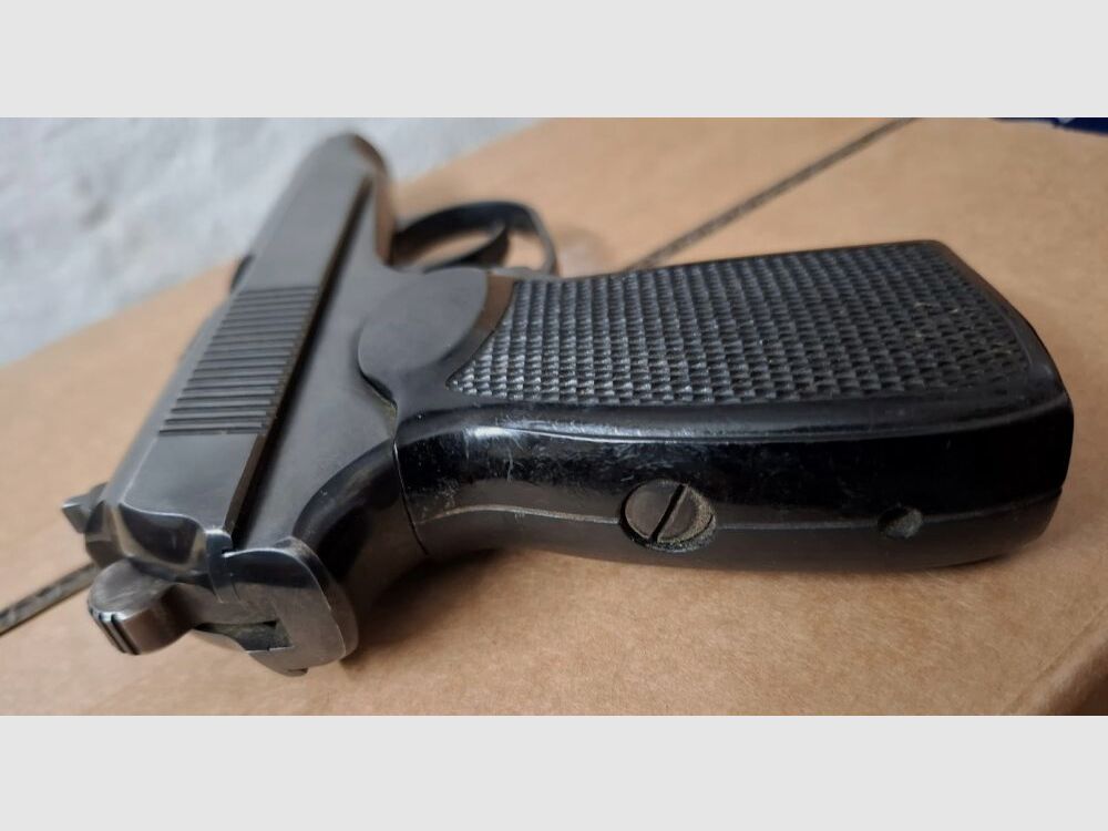 DDR Ernst Thälmann Suhl Makarov K100 Pistole M