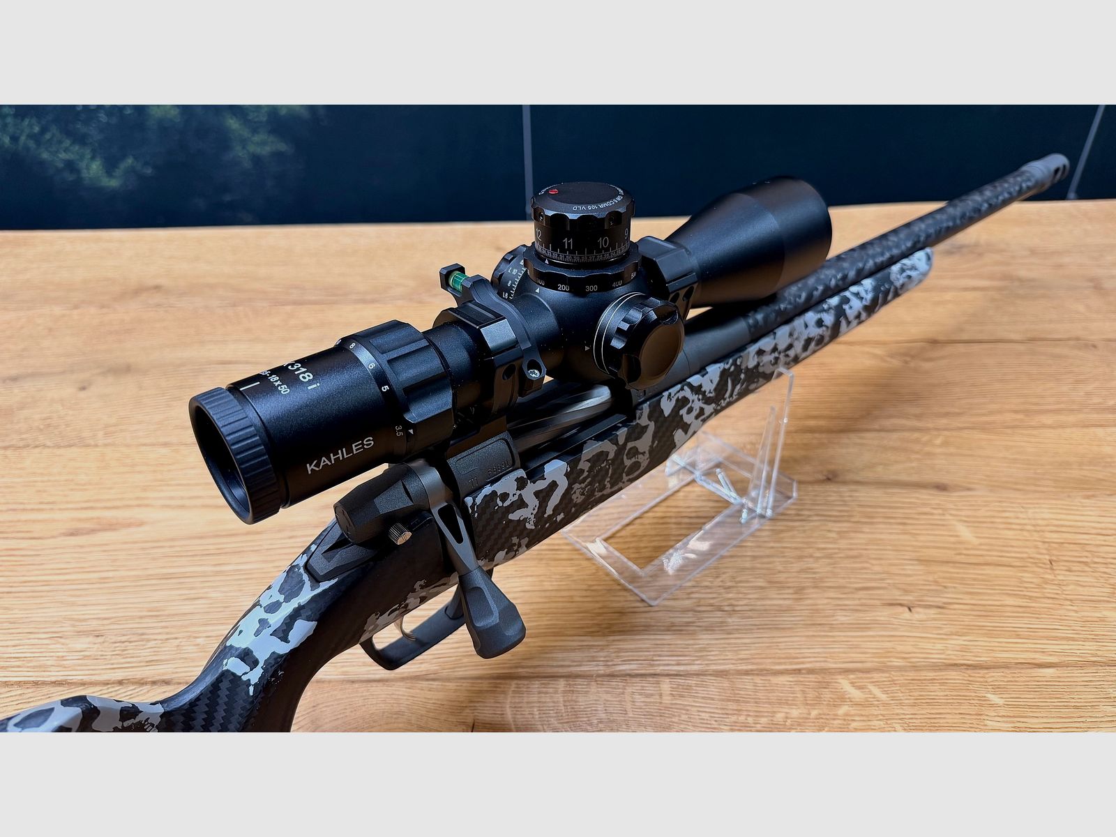 Gunwerks ClymR / 6 Creedmoor / LL 18" / con sistema in titanio / Kahles K318i 3,5-18x50