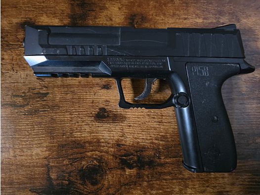 Crosman CO2 air pistol model P15B