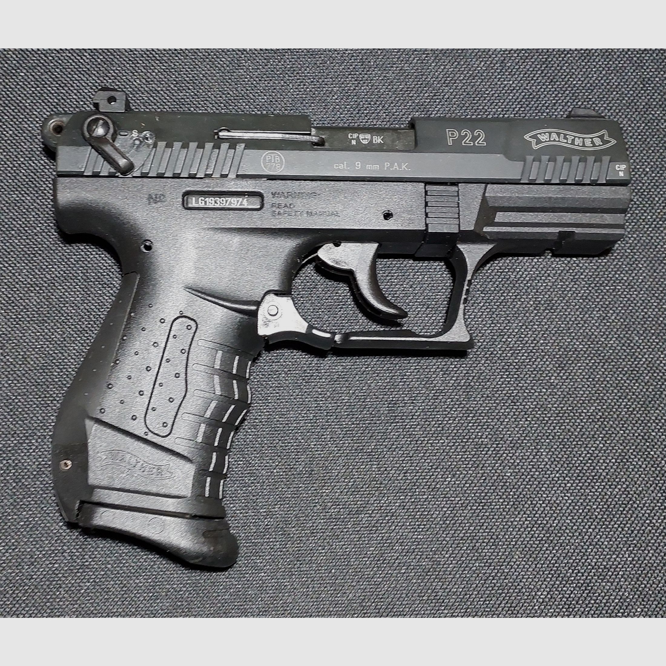 Walther P22 (P 22 Classic) Schreckschuss Pistole 9mm P.A.K. (PTB 778)