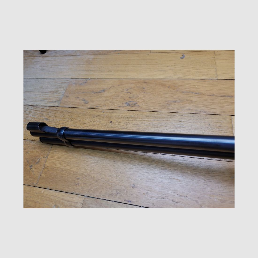 Sehr schöne Winchester Modell 1894 – Kaliber 44-40 – Waffe Made in USA aus 1977 – Kapazität 10+1 – Bronze- und Nussbaum-Finish – Mechanischer und ästhetischer Zustand ausgezeichnet, Bild 20 von 27