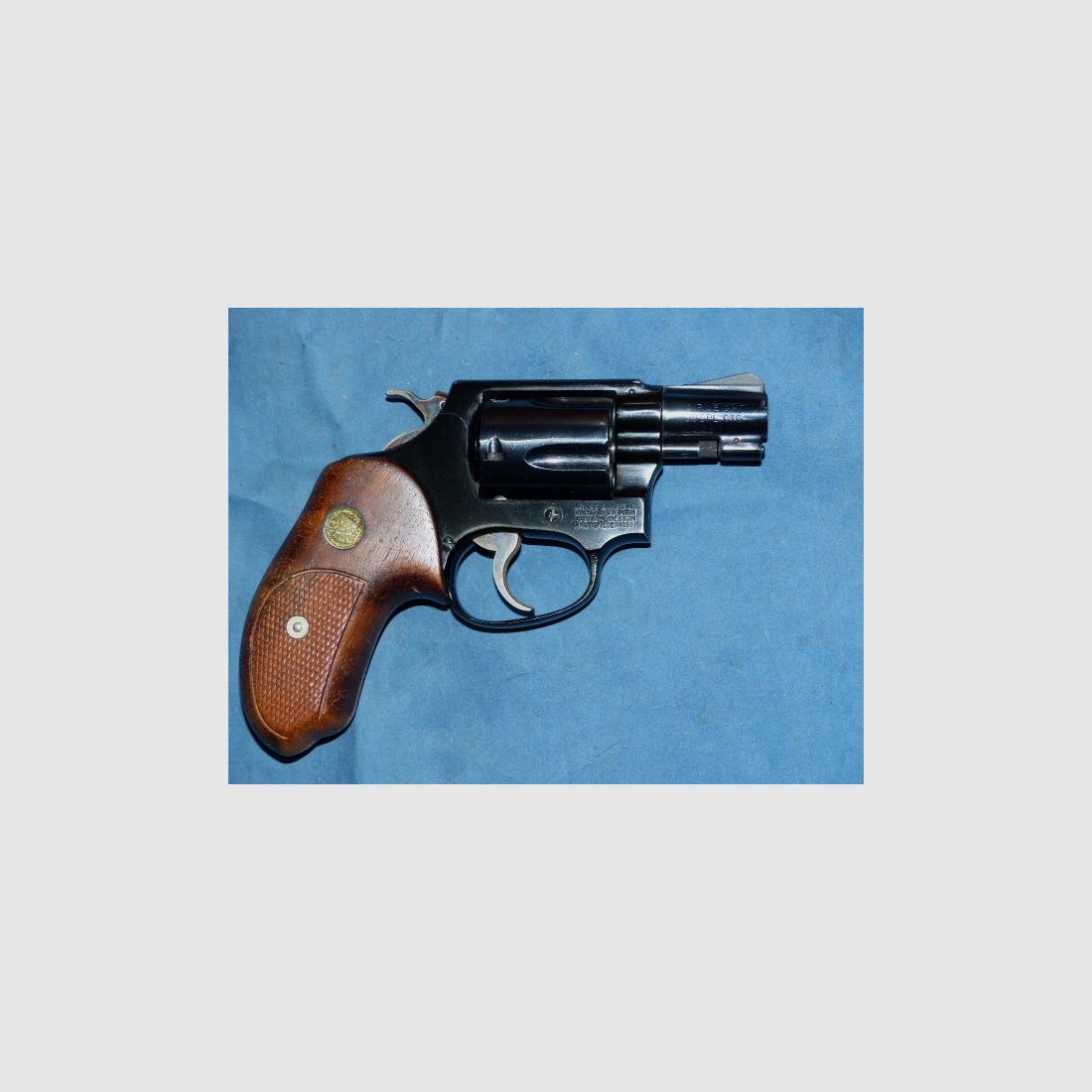 Smith & Wesson Mod. 37 Super Air Weight cal. 38 SPL. TOP, Bild 2 von 2