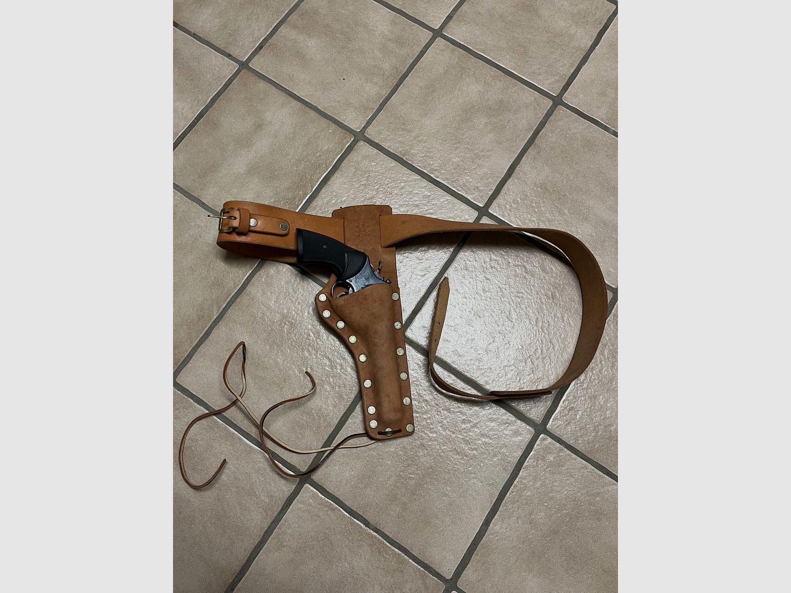 Holster aus Leder Smith&Wesson long Rifle 