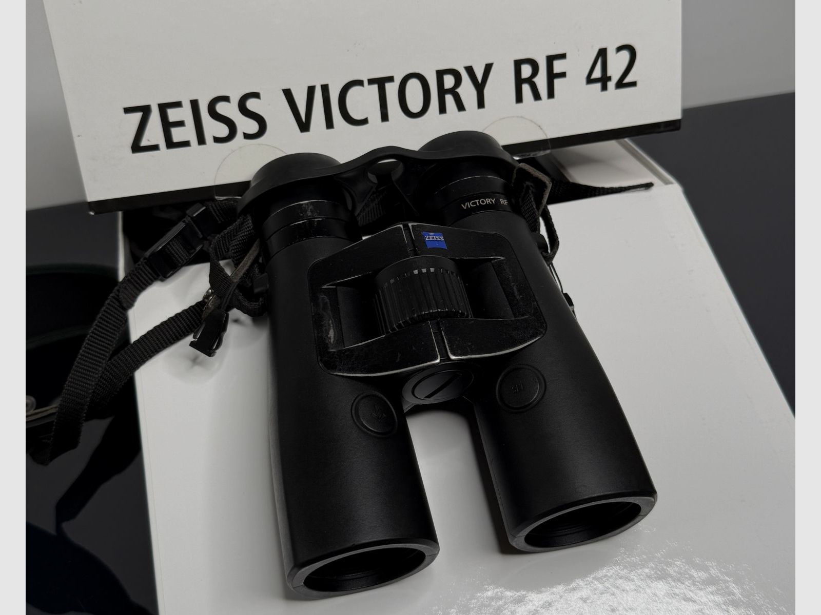 ZEISS Victory RF 42, Bild 2 von 5