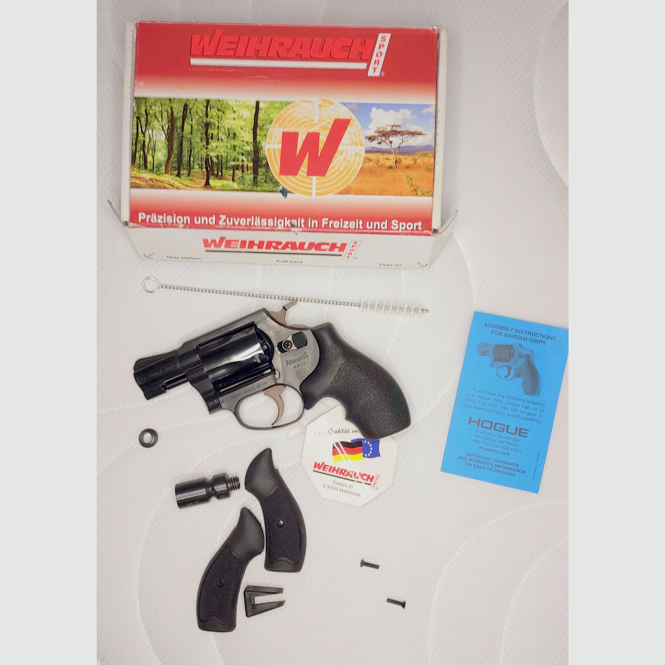 Weihrauch HW37 cal. 9mm R.K. (PTB 887) OVP in ottime condizioni (Arminius HW 37) con impugnature Hogue