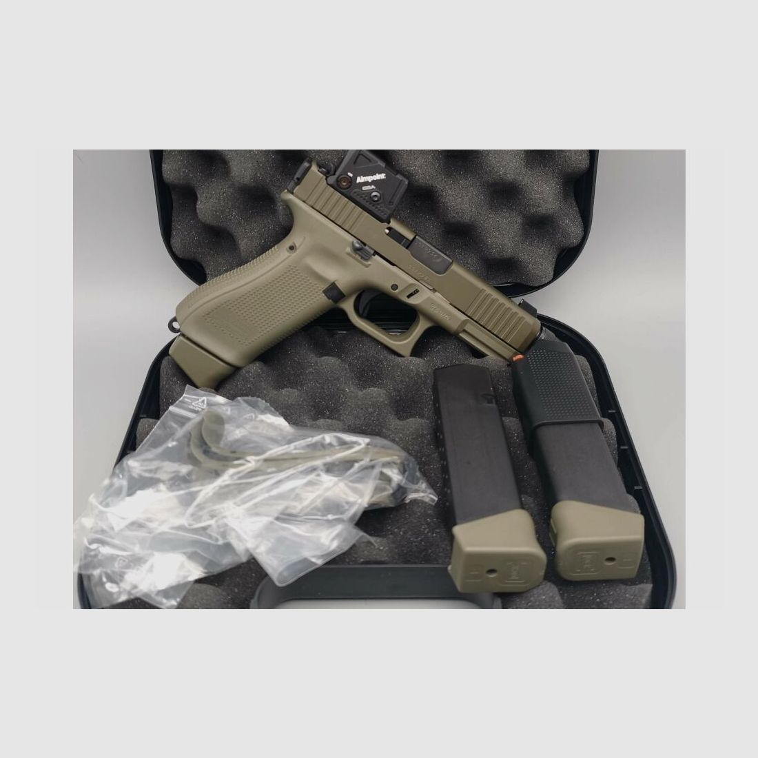 Glock45 Gen5 Hunter Edition mit Aimpoint COA Gewinde Oliv 9mmLuger