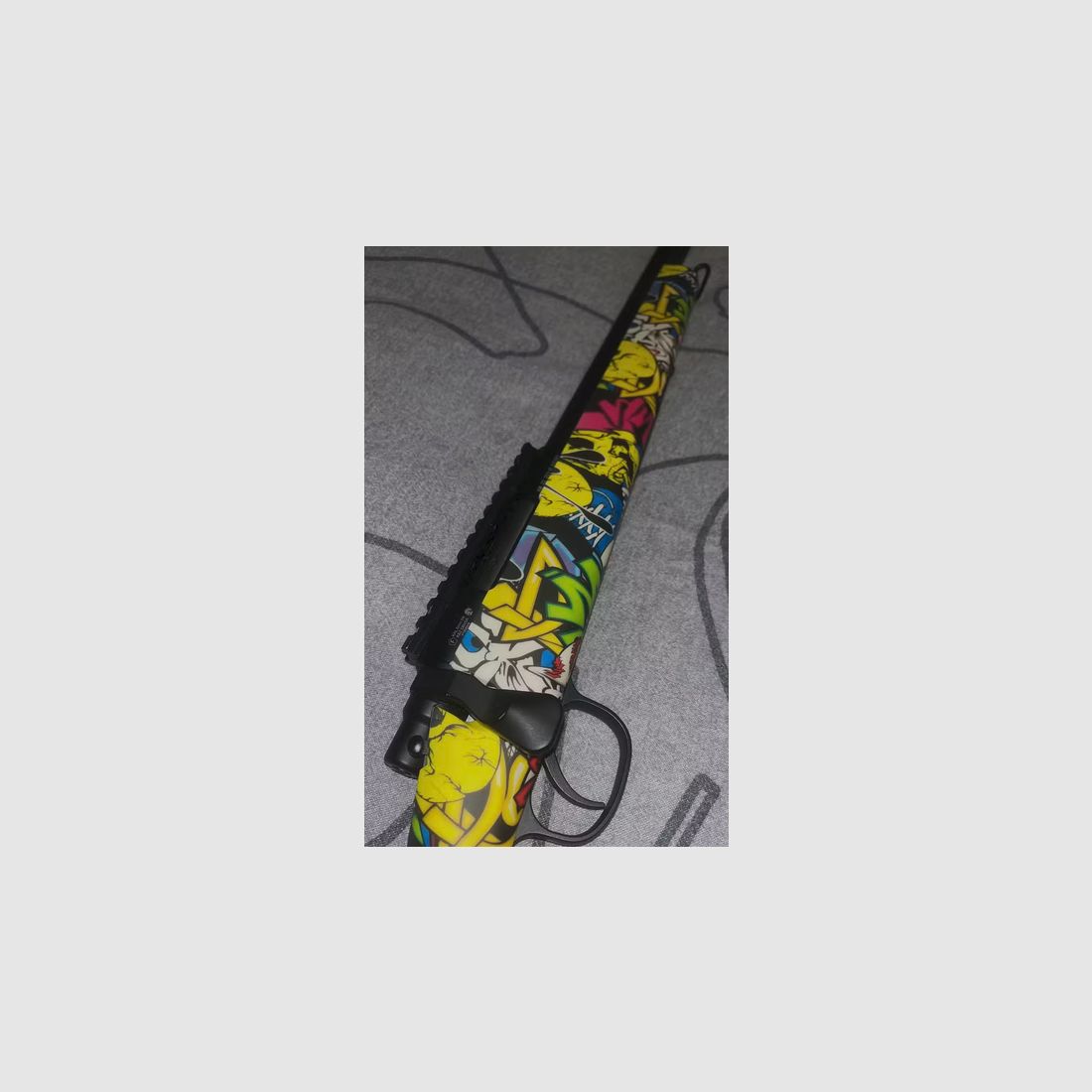 Double Bell VSR-10 Bolt Action Snipergeweer Springer 6mm BB zwart - Jokers Graffiti Edition
