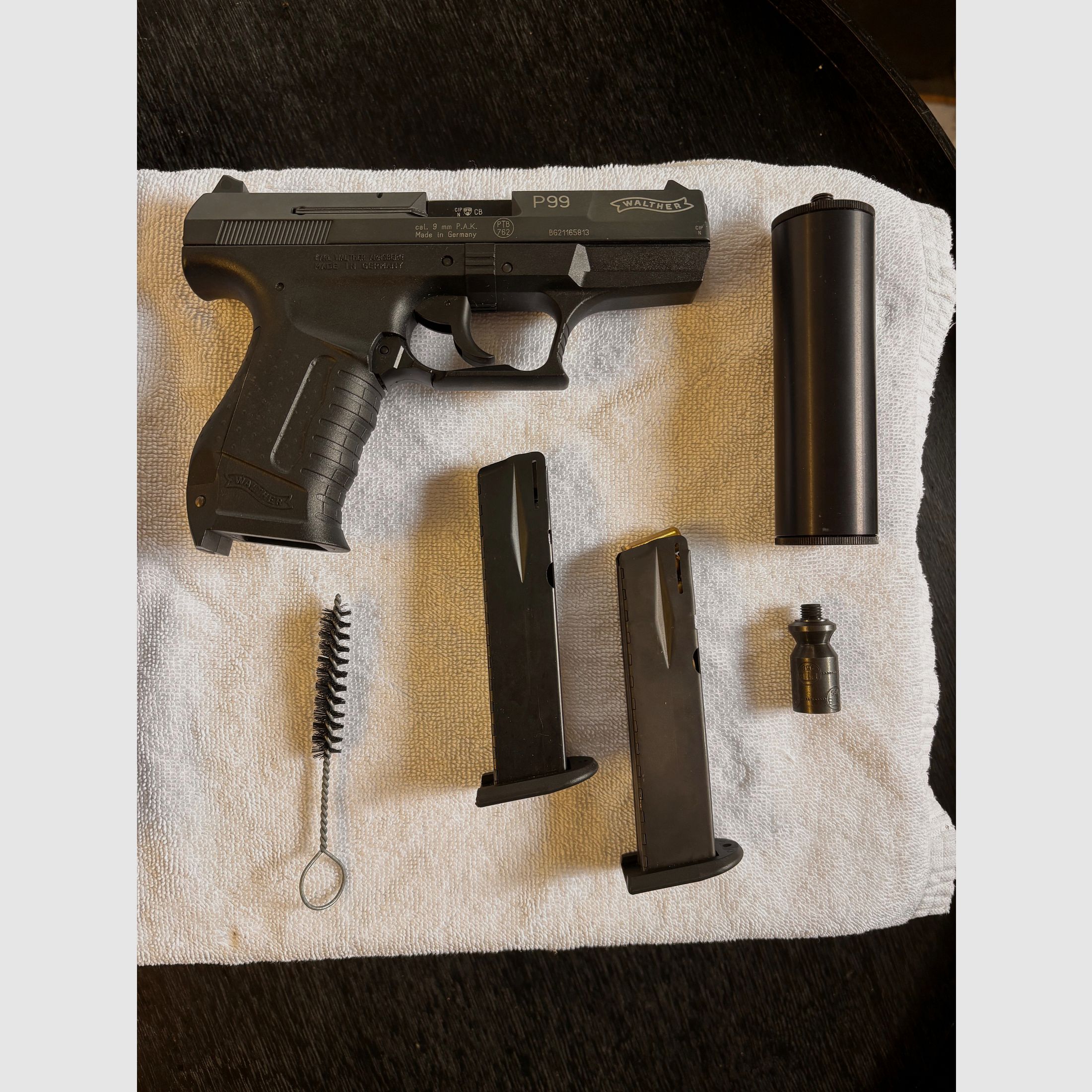 Walther P99 Schreckschuss 9mm P.A.K. (Umarex) - incl. wapenkoffer, vervangend magazijn, geluiddemper en munitie