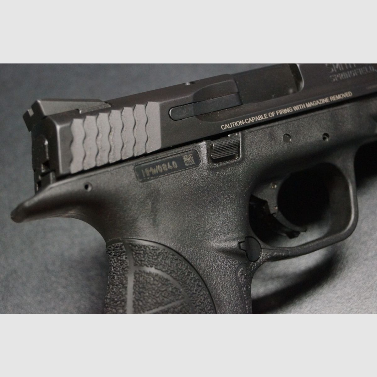 Smith & Wesson M&P40, Bild 3 von 6