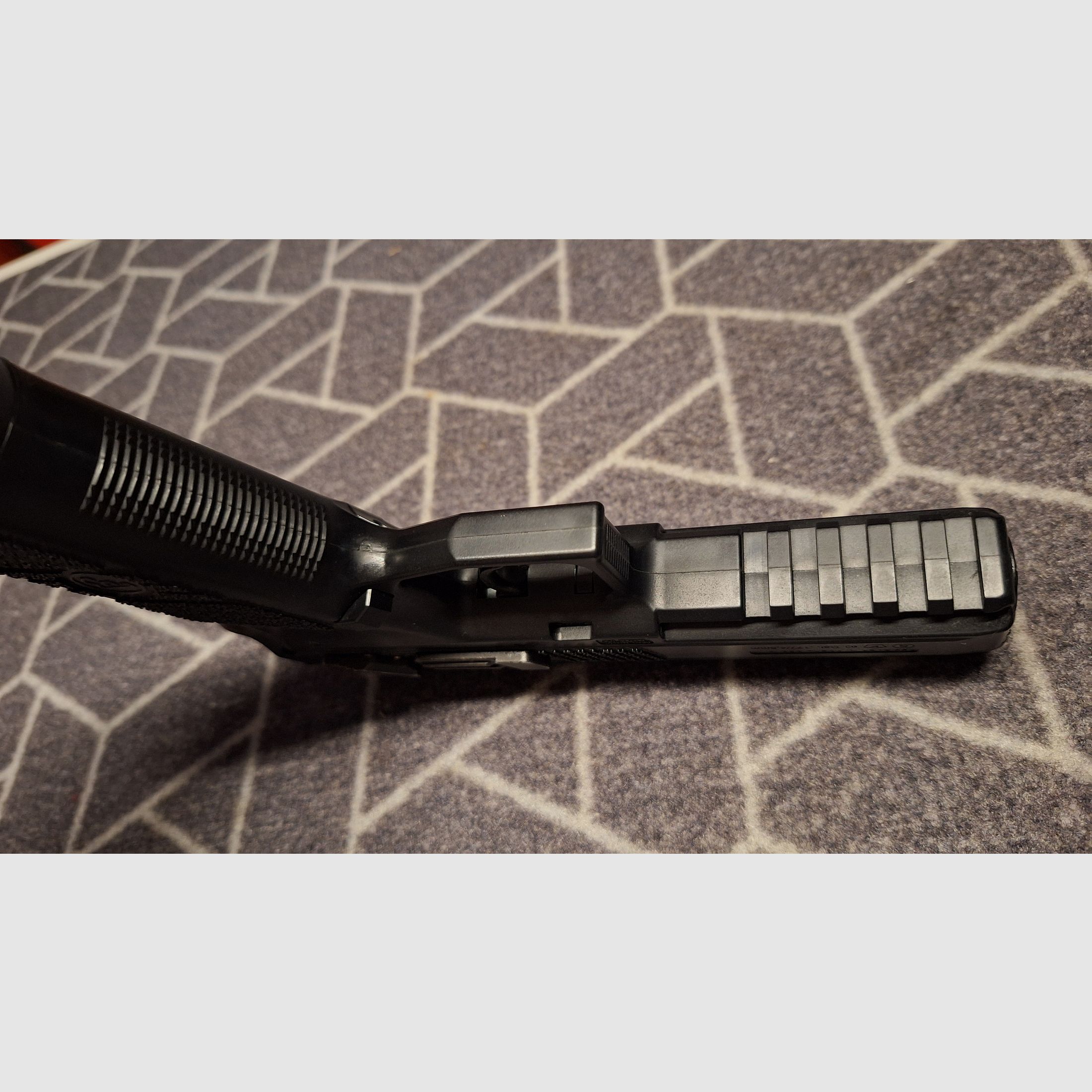 CZ P-09 Duty 4,5 mm Diabolo/Stahl BB Co2-Pistole Blow Back, Bild 12 von 12