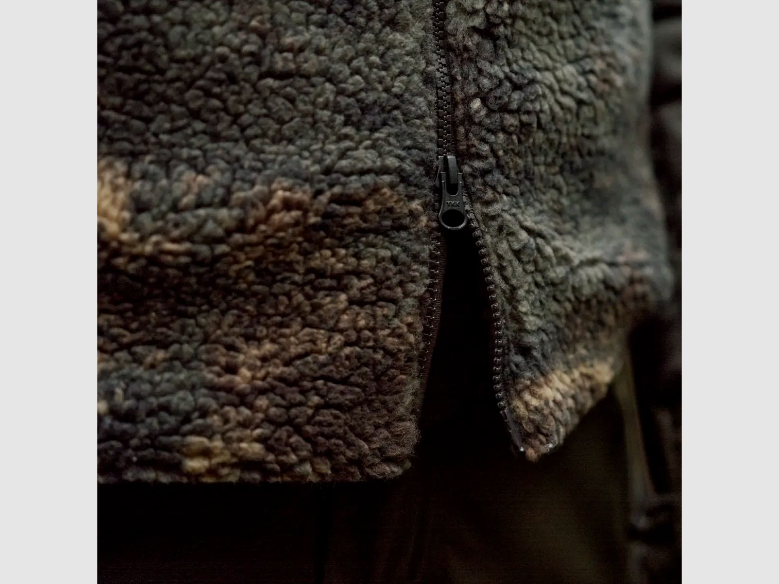 Chaqueta Härkila Tyst Camo Aislada
